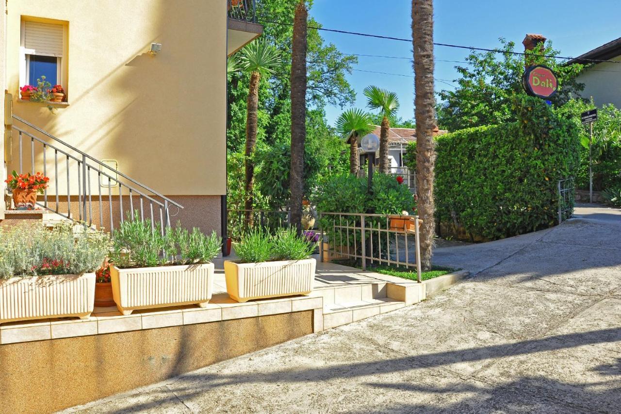 Apartments With A Parking Space Opric, Opatija - 7728 Ловран Экстерьер фото